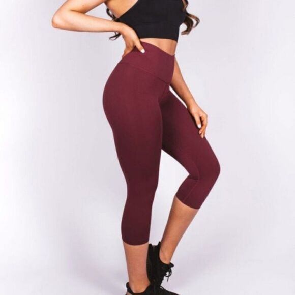 Phat Buddha Cropped Leggings O/S - Picture 1 of 8